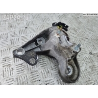 Кронштейн двигателя опорный Прав. Volkswagen Passat B5 1997 4b0199352