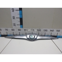 Молдинг капота VAG Yeti (2009 - 2018) 5L0853633