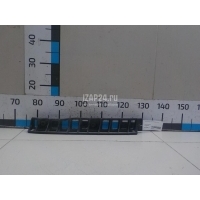 Направляющая заднего бампера правая VAG Yeti (2009 - 2018) 5L6807864