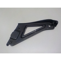 Кронштейн решетки радиатора Toyota LX 570 2007 5322360060