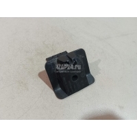 Кронштейн (сопут. товар) Renault Megane III (2009 - 2016) 883040901R