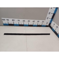 Накладка стекла переднего левого Toyota Sequoia (K6) 2008 681720C030