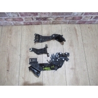 Направляющяя лапа правый форд гранд c - max mk2 2011