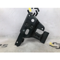 Крюк замка капота Audi A6 C6 4F0823480