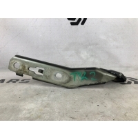 Петля капота Audi a6 c6 2005 4F0823302