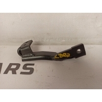 Кронштейн насоса гур Audi a6 c6 2005 06E145145B