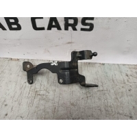 Кронштейн Audi a6 c6 2005 06Е133947Е
