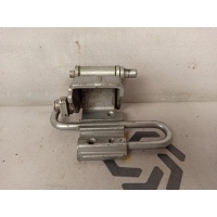 Петля двери Audi a6 c6 2006 8E0833412E