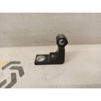 Петля двери Audi a6 c6 2011 8E0831402b, 4F0833402