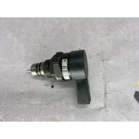 Клапан давления топлива Audi a6 c6 2006 057130764c, 0281902785