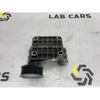 Кронштейн генератора Audi a6 c6 2006 059903143K