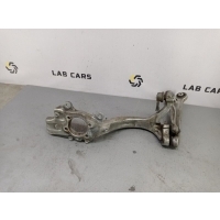 Кулак поворотный Audi a6 c6 4f0407258