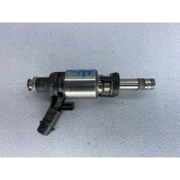 Форсунка топливная Audi a4 b8 06H906036F, 0261500057