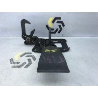 Крюк замка капота Audi a5 8t 2008 8t0823480