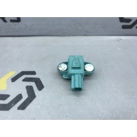Датчик удара airbag Audi a6 c6 2006 4f0955557a