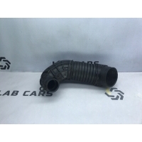 Патрубок воздушного фильтра Audi a4 b7 2007 8e0129615j, vcb416677