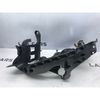 кронштейн фары Audi A4 B8 8K0805607a, 1301073033