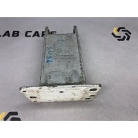 Кронштейн усилителя бампера Audi a4 b8 2008 8K0807133b