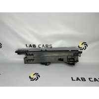 кронштейн радиатора BMW X5 e70 2009 17117799762, 17118572189