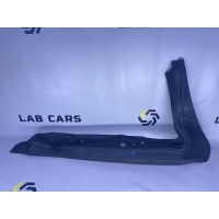 Пыльник крыла Audi A4 B8 8k0821111