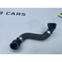 Патрубок системы охлаждения BMW x5 e70 2008 17127537101