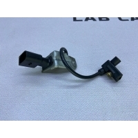 Датчик положения коленвала BMW X5 e70 2009 13627809334, 0281002477, 13627804172