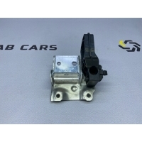 кронштейн радиатора BMW 5 f10 2010 51117186514