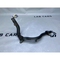Патрубок системы охлаждения Audi A6 C6 06e121044D