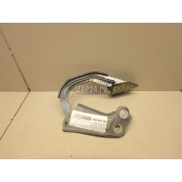 Петля капота левая Ford Focus III (2011 - 2019) BM51A16801AD
