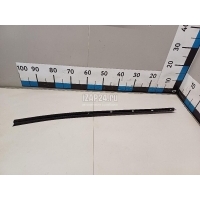 Накладка стекла заднего левого Toyota Tundra (2007 - 2013) 681740C040