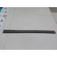 Уплотнитель двери Renault Kangoo 2008 8200425625