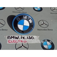 эмблема BMW iX 2022