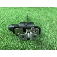 ограничитель открывания двери передней Maserati Quattroporte 5 M156 2007 82519200