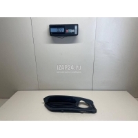 Решетка в бампер левая BMW 1-serie F20/F21 (2011 - 2019) 51117371665