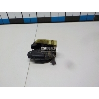 Замок двери передней правой Renault Duster 2012 805025406R