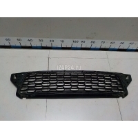 Решетка в бампер центральная Renault Duster 2012 622540347R