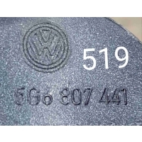 Заглушка (решетка) в бампер Volkswagen Golf Mk7 (2012—2017) 2014 5G6807441