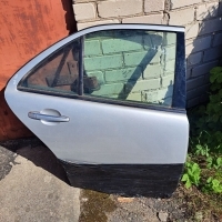 Дверь задняя правая Mercedes E W210 2001