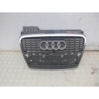 Audi a4 b7 решетка радиатора 8e0853651j
