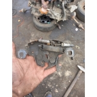 Замок капота передняя nissan micra k12 03 - 2010 1.2 в рабочем состоянии