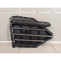 Решетка в бампер левая Volkswagen Touareg CR 7608536619B9