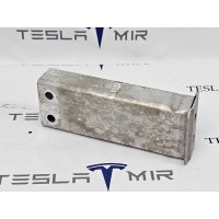 Усилитель бампера Tesla Model 3 2022 1109193-00