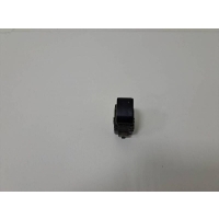 Кнопка стеклоподъемника Toyota Toyota Camry (XV30) 2001-2006 8481012080