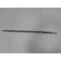 Накладка стекла заднего правого Toyota Toyota Camry (XV30) 2001-2006 6817333040