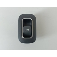 Кнопка стеклоподъёмника Mercedes CLA C118 A1679050201