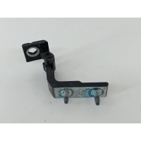 петля двери Mercedes CLA C118 A1767300337
