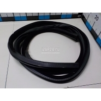 Уплотнитель двери Land Rover Range Rover IV 2013 LR034097