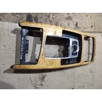 Консоль салона (кулисная часть) Audi A6 C6 (S6,RS6) 2006