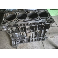 Blok двигателя volkswagen audi 1.6 b 06b103019af