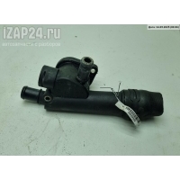 Фланец (тройник) системы охлаждения Volkswagen Golf-5 2005 038121132D